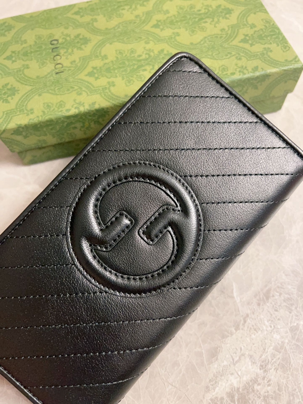 グッチ財布 レプリカ背面デザイン
